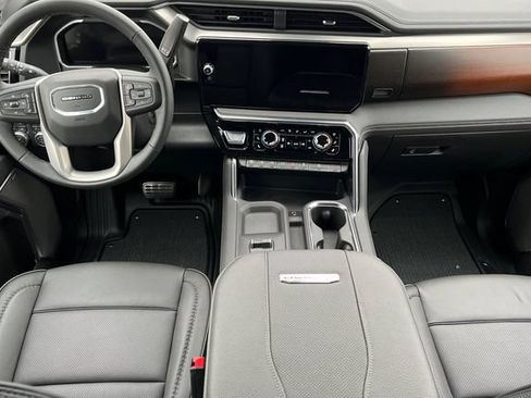 New 2026 GMC Sierra 2500 Denali w/ Denali Reserve Package AWD/4WD image 14