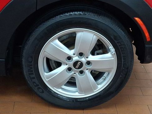 Used 2021 MINI Cooper 4-Door Hardtop w/ Storage Package FWD image 7