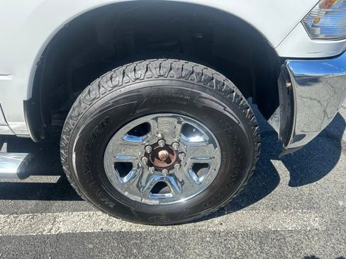 Used 2017 RAM 2500 Tradesman w/ Chrome Appearance Group AWD/4WD image 15