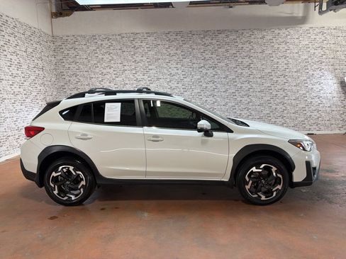 Used 2022 Subaru Crosstrek 2.5i Limited w/ Moonroof Package 2 AWD/4WD image 8