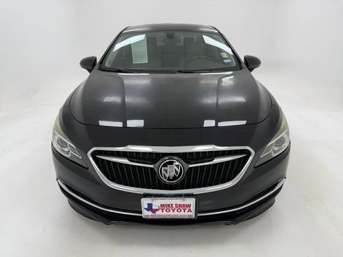 Used 2017 Buick LaCrosse image 3