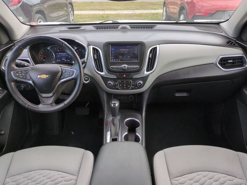 Used 2021 Chevrolet Equinox LT FWD image 13