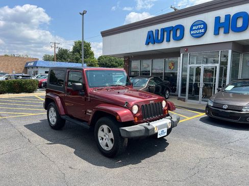 Used 2008 Jeep Wrangler Sahara w/ Dual Top Group AWD/4WD image 3