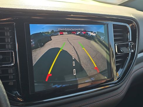 Used 2024 Dodge Durango GT image 20