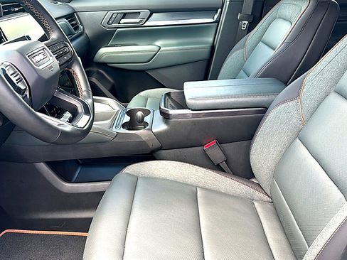 New 2026 GMC Terrain AT4 w/ Convenience Package III AWD/4WD image 11