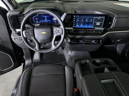 Used 2025 Chevrolet Silverado 1500 LT AWD/4WD image 21