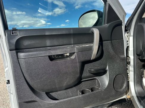 Used 2010 Chevrolet Silverado 1500 LT w/ Power Pack Plus AWD/4WD image 32