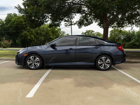 Used 2018 Honda Civic EX-T image 6