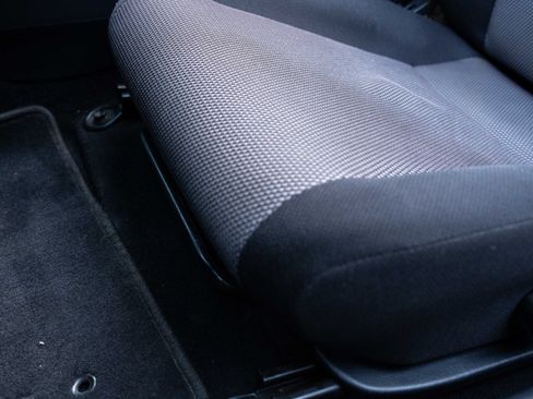 Used 2001 Toyota MR2 RWD image 33