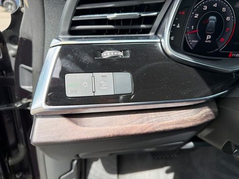 Used 2020 Audi Q8 Premium Plus AWD/4WD image 17