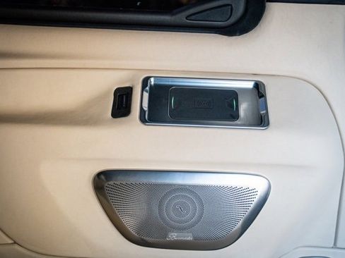 Used 2017 Mercedes-Benz Metris Passenger image 41