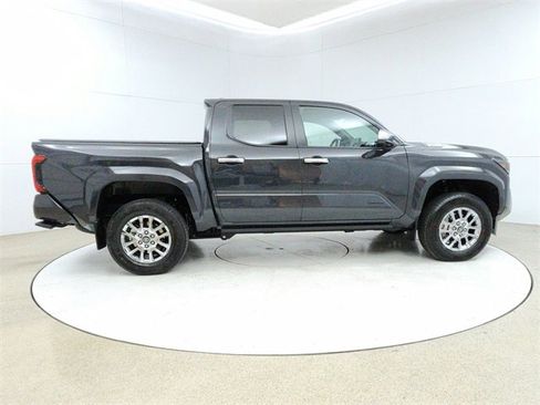 Used 2025 Toyota Tacoma Limited image 8