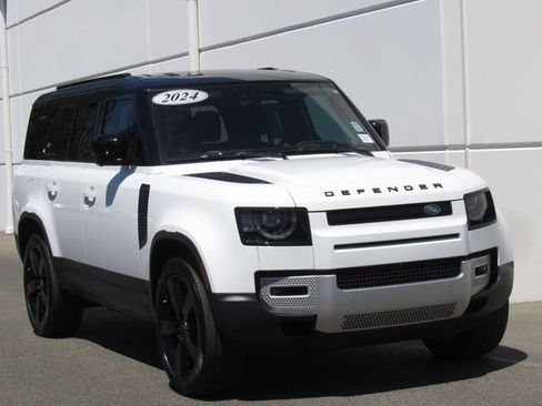 Used 2024 Land Rover Defender 130 S AWD/4WD image 2
