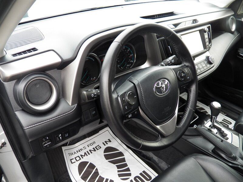 Used 2016 Toyota RAV4 Limited w/ Advanced Technology Package AWD/4WD image 8