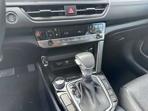 Used 2025 Kia Seltos SX w/ SX Sunroof Package AWD/4WD image 23