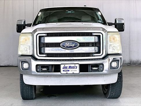 Used 2011 Ford F250 Lariat w/ Lariat Interior Pkg AWD/4WD image 3