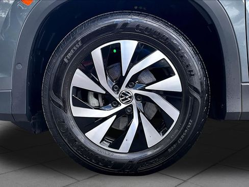Used 2025 Volkswagen Tiguan S FWD image 10