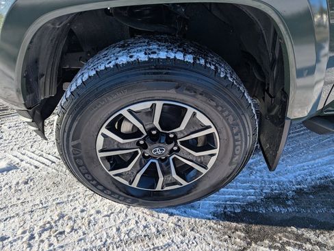 Used 2021 Toyota Tacoma TRD Sport image 12