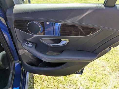 Used 2017 Mercedes-Benz C 300 4MATIC Sedan image 30