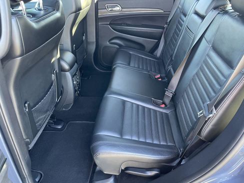 Used 2020 Jeep Grand Cherokee Limited X image 18