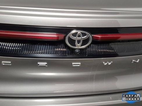 Used 2025 Toyota Crown XLE image 7