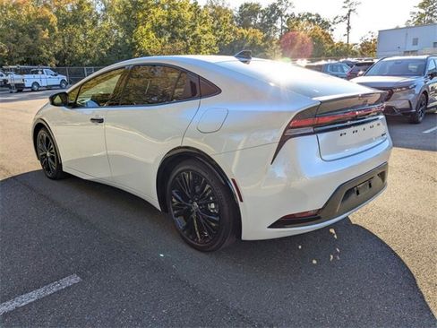 Used 2026 Toyota Prius image 10