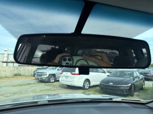 Used 2013 Toyota Highlander Plus image 20