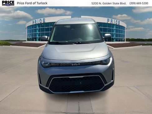 Used 2023 Kia Soul LX w/ Option Group 015 FWD image 2