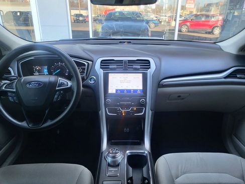 Used 2020 Ford Fusion SE image 23