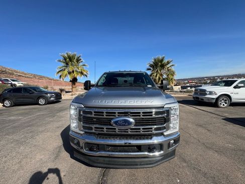 Used 2024 Ford F350 XLT image 8