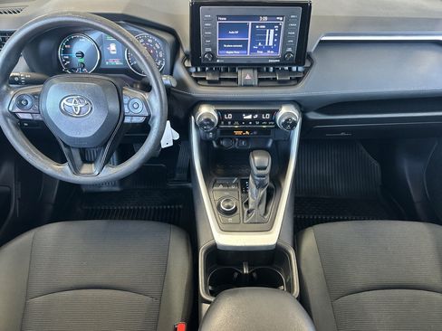 Certified 2022 Toyota RAV4 LE AWD/4WD image 12