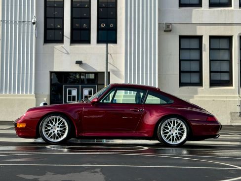 Used 1998 Porsche 911 Carrera S image 3