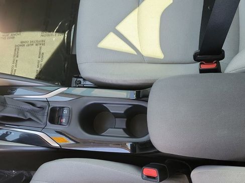 Used 2022 Toyota Corolla L image 18