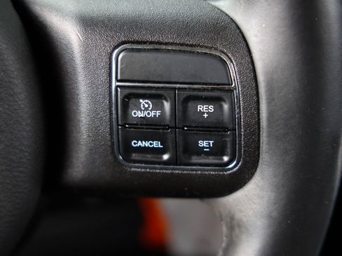 Used 2016 Jeep Patriot Latitude AWD/4WD image 25