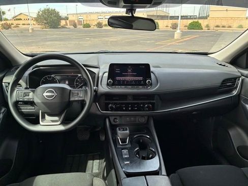 Certified 2025 Nissan Rogue S FWD image 11