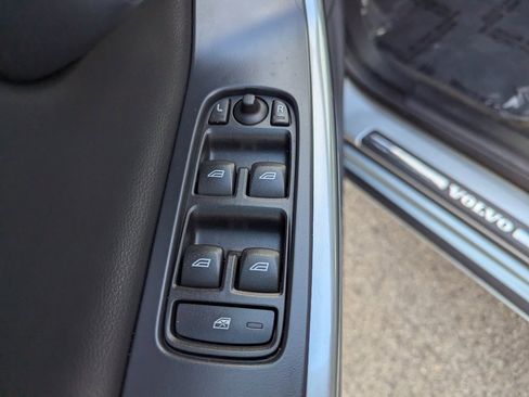 Used 2017 Volvo S60 T5 Dynamic image 13