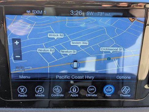 Used 2017 Chrysler Pacifica Platinum image 13