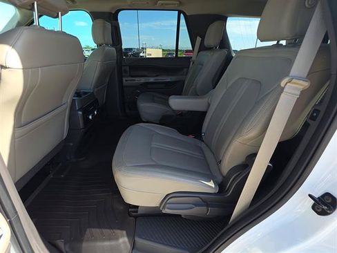 Used 2019 Ford Expedition Limited w/ Texas Edition Package RWD image 23