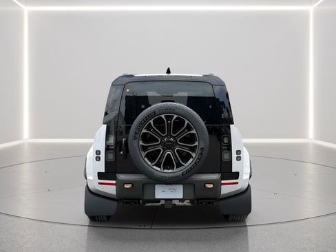 New 2026 Land Rover Defender 110 OCTA AWD/4WD image 4