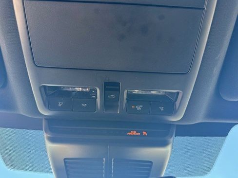 Used 2025 MAZDA CX-70 Plug-In Hybrid w/ Premium Plus image 18