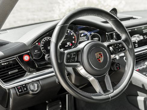 Used 2020 Porsche Panamera 4 AWD/4WD image 10