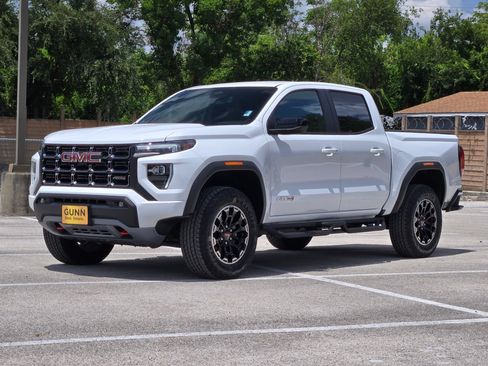 Used 2026 GMC Canyon AT4 w/ AT4 Premium Package AWD/4WD image 8