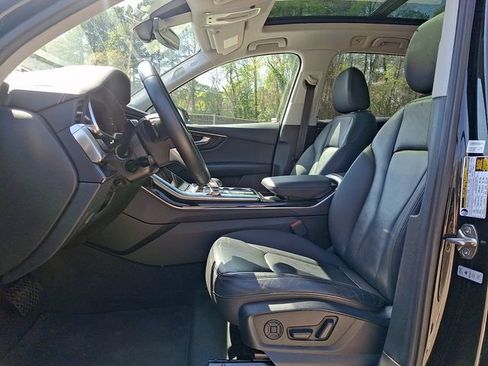 Used 2023 Audi Q7 3.0T Premium Plus image 16
