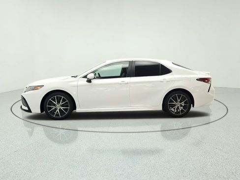 Used 2023 Toyota Camry SE w/ Convenience Package FWD image 8