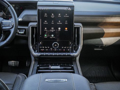 Used 2026 GMC Yukon Denali Ultimate image 31