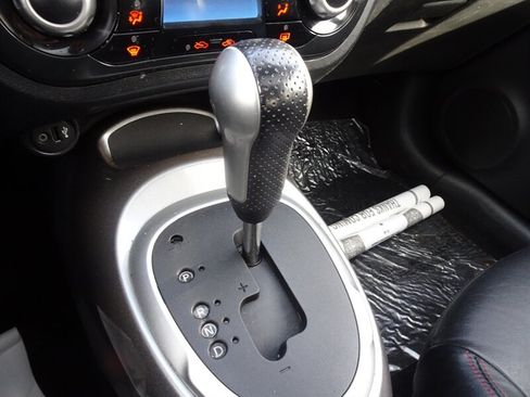 Used 2011 Nissan Juke SL AWD/4WD image 13