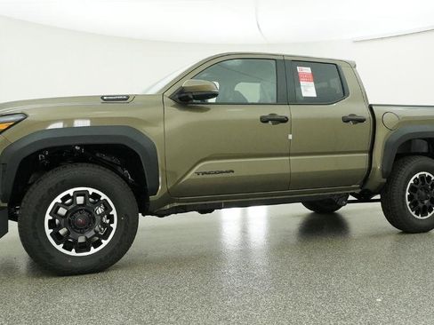 New 2026 Toyota Tacoma TRD Off-Road AWD/4WD image 5