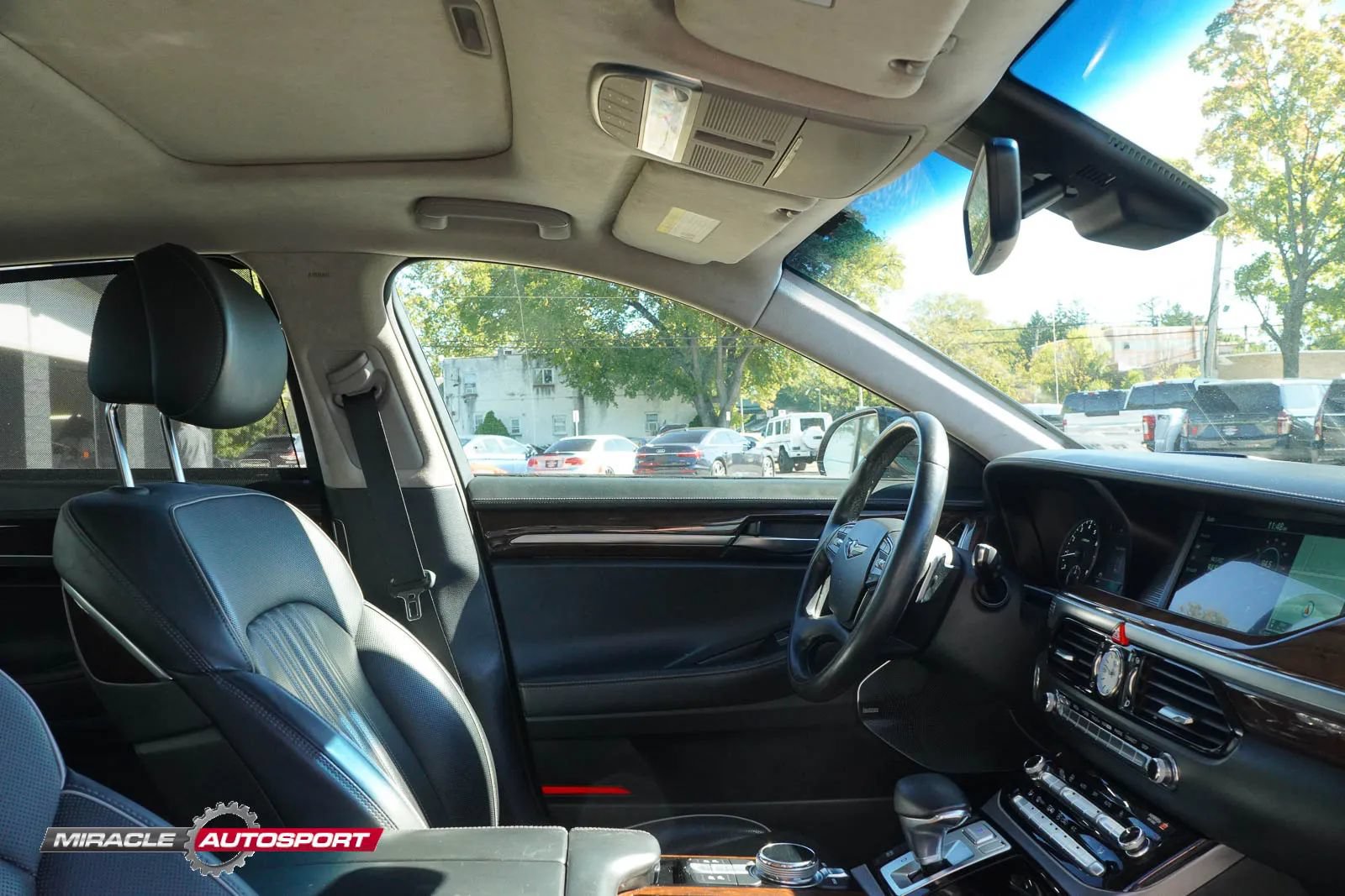 Used 2019 Genesis G90 3.3T Premium AWD/4WD image 34