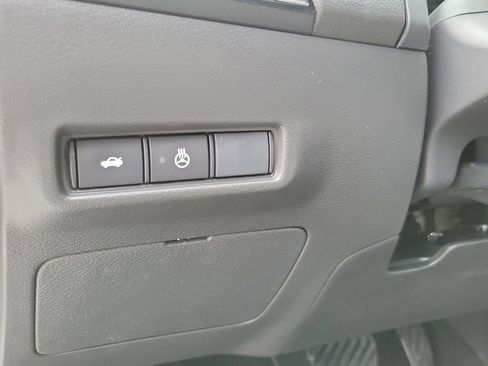 New 2026 Nissan Sentra SV FWD image 20