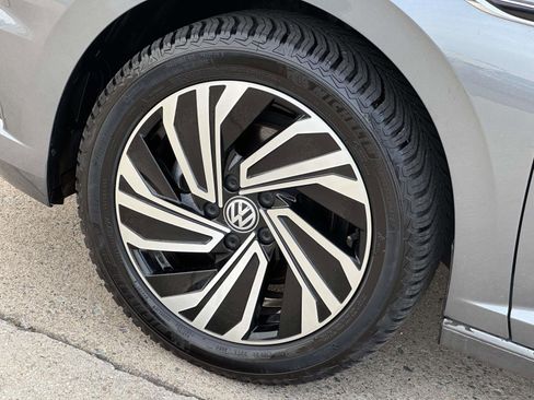 Certified 2021 Volkswagen Jetta SEL Premium image 7